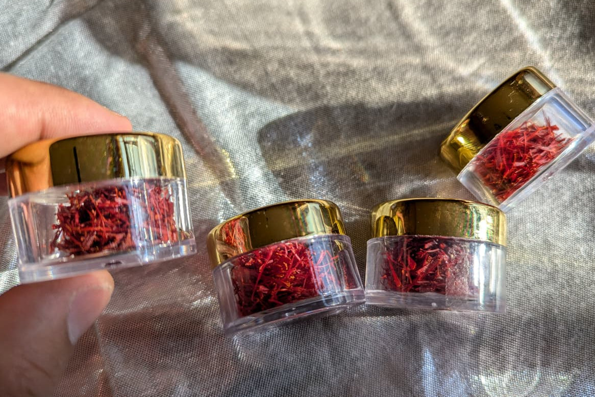 Kashmiri Mongra Saffron - Acrylic Pack