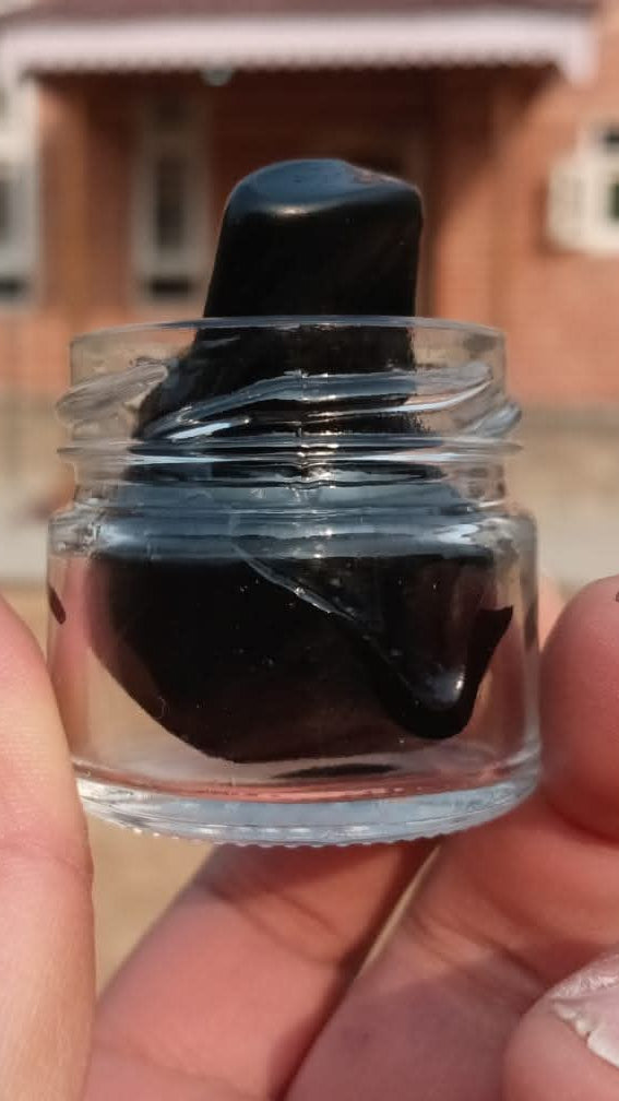 Shilajit